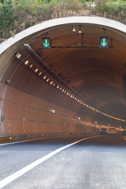 Einfahrt Tunnel
