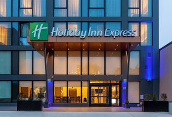 Holiday Inn Express NYC Brooklyn - Sunset Park