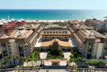 Hotel, Royal Dragon Hotel