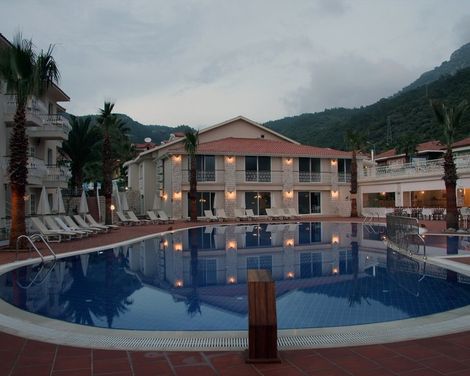 Blue Lagoon Delux Hotel-2