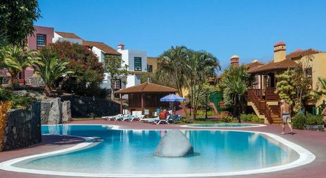 Apartamentos Oasis San Antonio