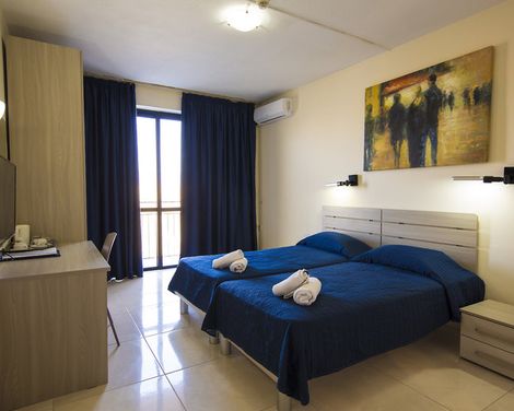 Relax Inn Hotel-4