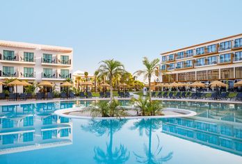 AP Cabanas Beach & Nature