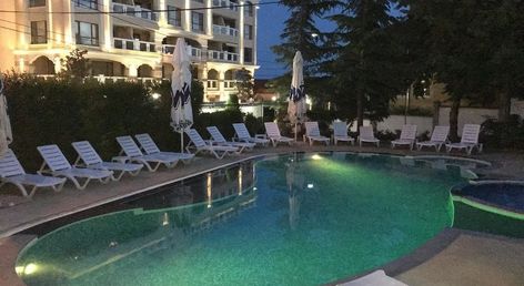 Royal Beach Hotel