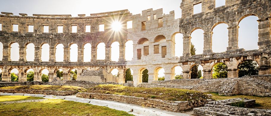 Camping Istrien Kroatien Urlaub Reisen Amphitheater von Pula