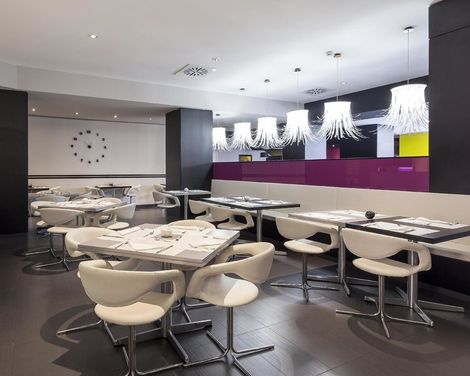 Hotel ILUNION Bel Art-4