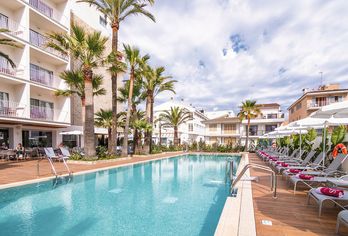 Hotel, JS Yate