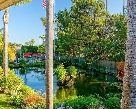 Ramada by Wyndham Santa Barbara-4