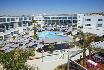Hotel, Limanaki Beach Hotel