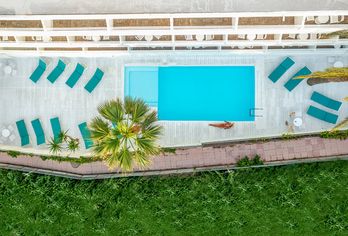 Hotel, Azure Mare Hotel