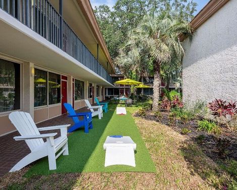 Ramada by Wyndham Kissimmee Gateway-3