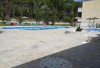 Hotel, Zeus Studios & Apartments