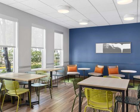 Spark by Hilton Orlando near SeaWorld-4