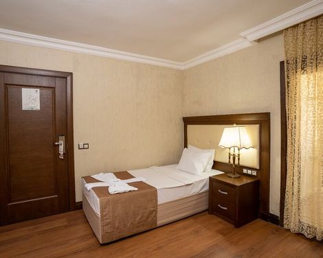 Latanya Park Resort-0