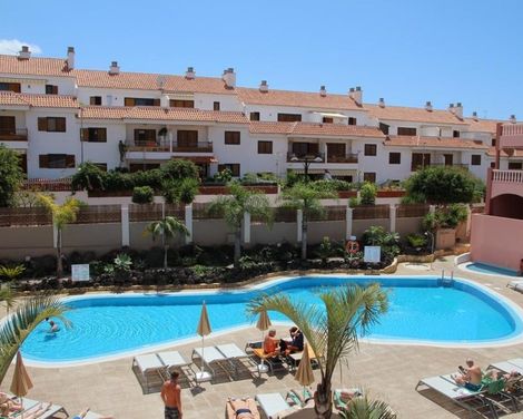 Apartamentos Marola Park-0