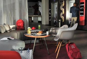 Hotel, ibis Casa-Voyageurs