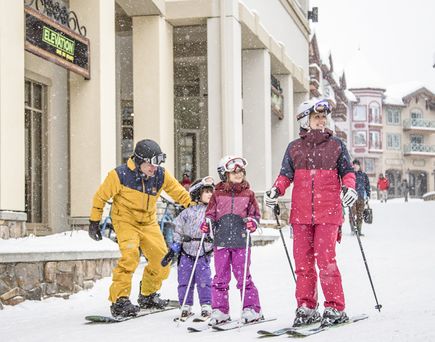 In Sun Peaks sind Kinder in den zahlreichen Skischulen gut aufgehoben