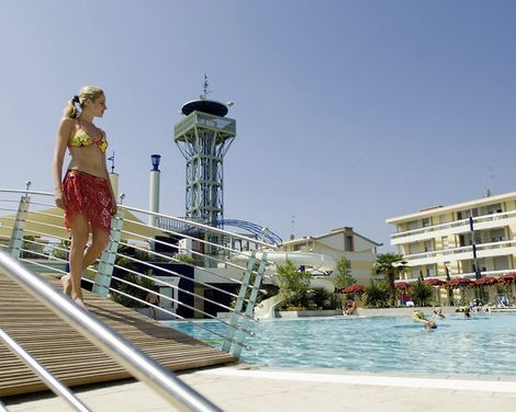 Aparthotel & Villaggio Planetarium Resort-3