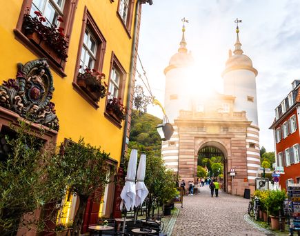 Etliche Cafés und Biergärten laden in der Altstadt zum Verweilen ein