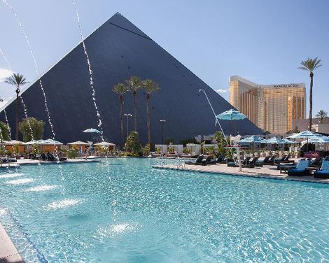 Luxor Hotel & Casino-1