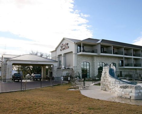 Hampton Inn & Suites Fredericksburg-2