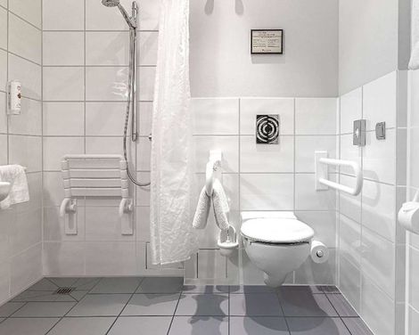 Ramada by Wyndham Frankfurt Central Station-4