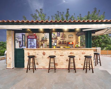 Dionysos Hotel Apartments & Studios-4