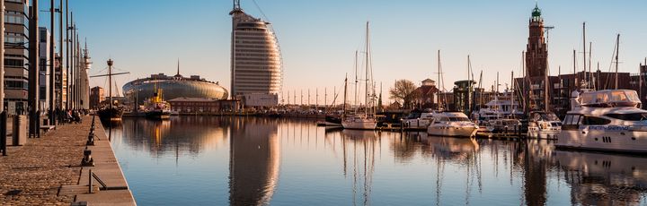 Blick über den Hafen von Bremerhaven