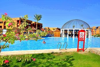 Hotel, Titanic Palace