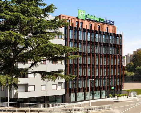 Holiday Inn Express Porto Boavista an IHG Hotel-1