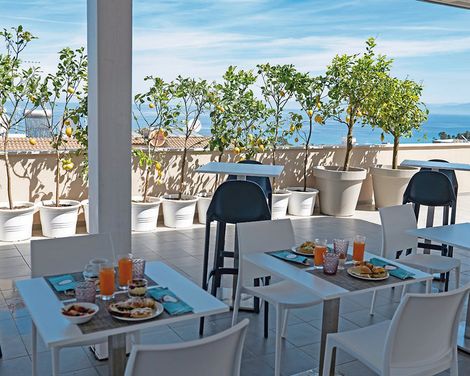 Middle Town Palace Tropea-1