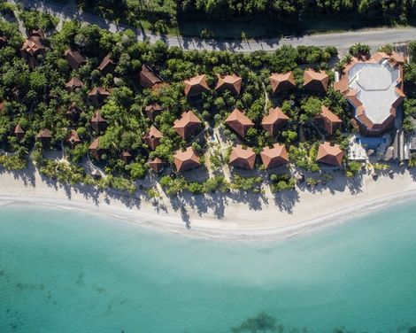 Couples Swept Away-0