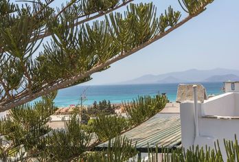 Hotel, Golden Coast