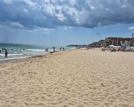 Sunrise Blue Magic Resort-1