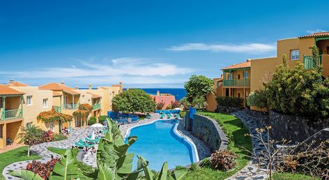 Apartamentos La Caleta