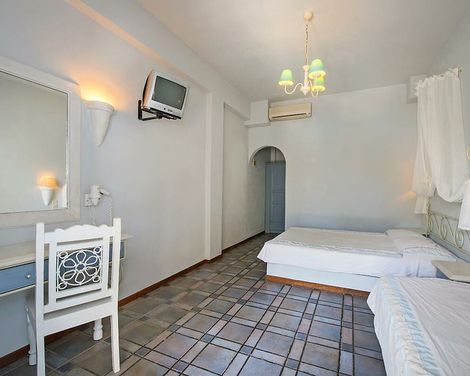 Atlantis Beach Villa-0