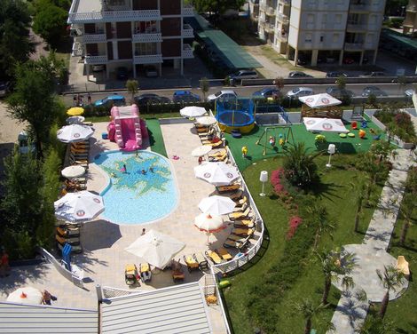 Bibione Palace Suite Hotel -3