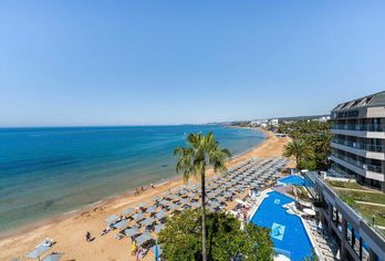 Hotel, Aska Just In Beach