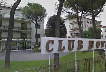 Hotel, Club Hotel 
