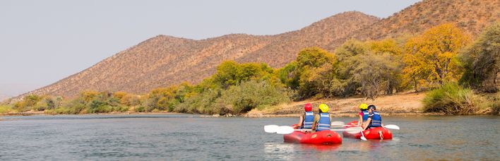 Kajak Fahrer auf dem Kuene Fluss