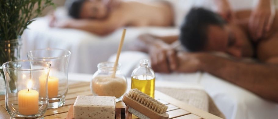 Paar beim Wellness