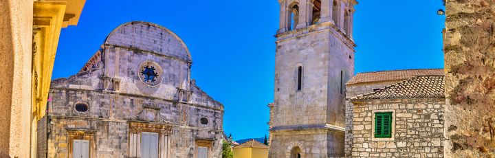 Grad auf Hvar Blick auf alte Gebäude