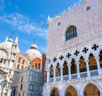 Blick auf den Dogenpalast