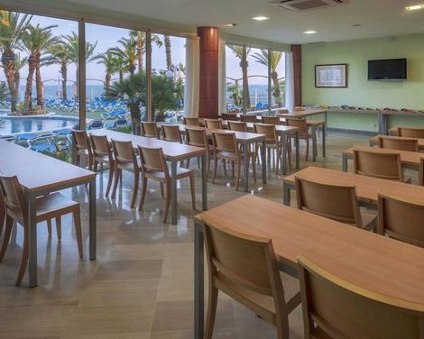 Caprici Beach Hotel & Spa-4