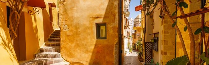 Romantische Gasse in der Altstadt von Chania auf Kreta