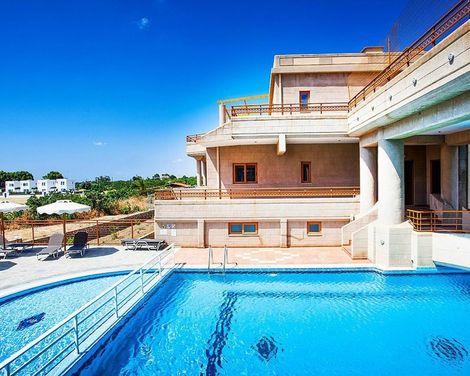 Gennadi Blue Hotel-3