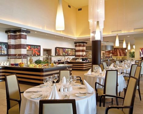 Flamingo Grand Hotel & Spa-3