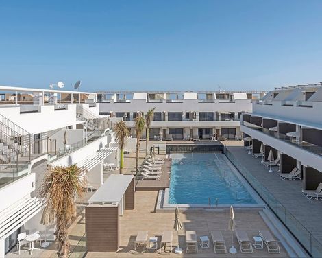 Esmeralda Cotillo Homes by LIVVO-4