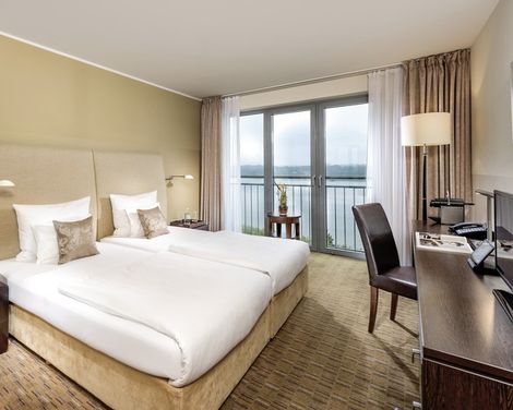 elaya hotel hamburg finkenwerder-3