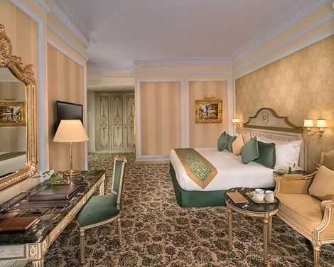 Royal Rose Abu Dhabi, a Curio Collection by Hilton Affiliated Hotel-4